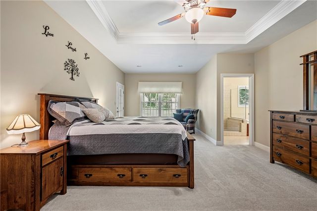 126 Lipinwood Drive, Chippewa Twp, PA 15010