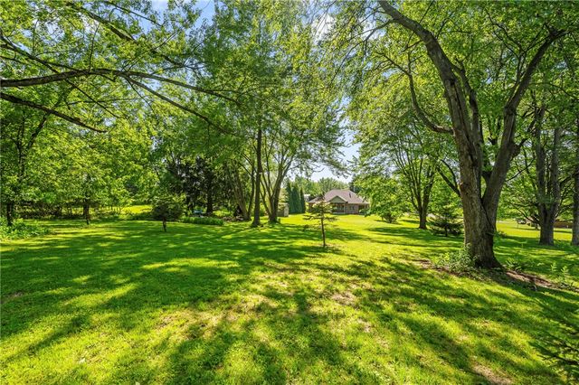 126 Lipinwood Drive, Chippewa Twp, PA 15010