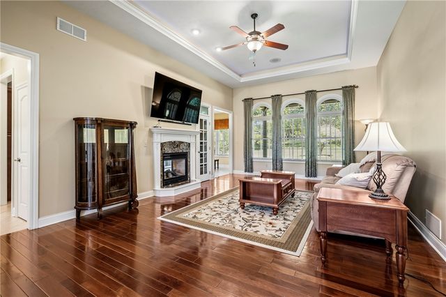 126 Lipinwood Drive, Chippewa Twp, PA 15010