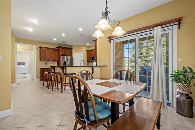 126 Lipinwood Drive, Chippewa Twp, PA 15010