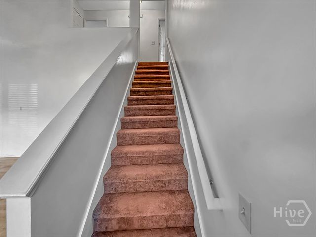 3 Redding, Savannah, GA 31419