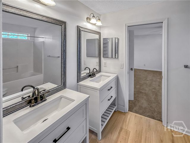 3 Redding, Savannah, GA 31419