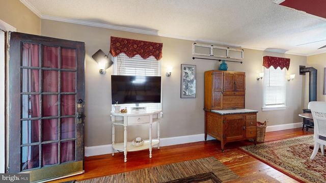 312 PENN ST, Riverton, NJ 08077