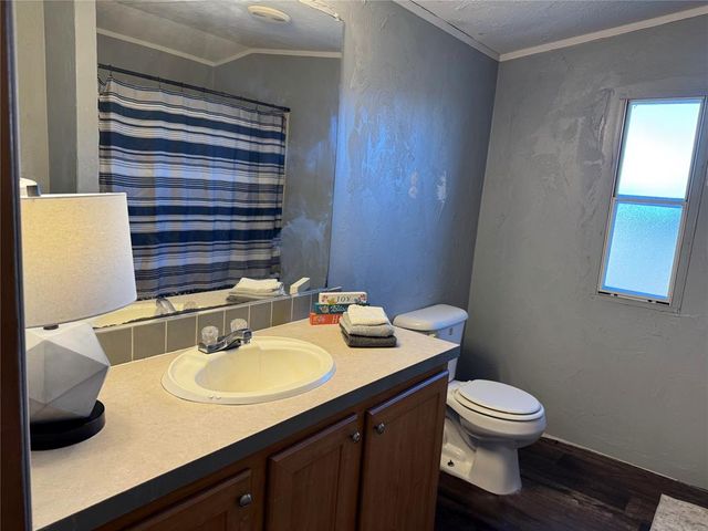 1812 Breezeway Heights, Harrah, OK 73045