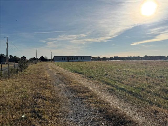 1812 Breezeway Heights, Harrah, OK 73045