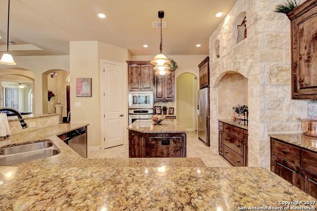 27331 FELSWAND PKWY, New Braunfels, TX 78132
