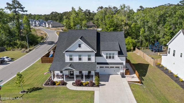 11 Tilloo Cut Way, Hampstead, NC 28443