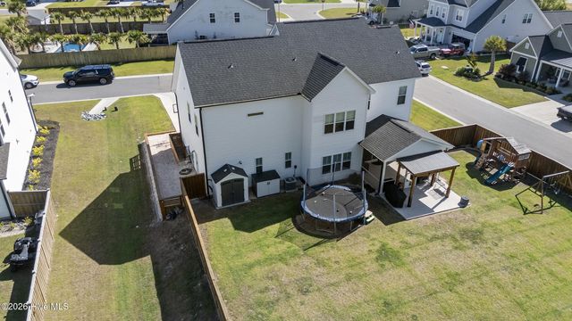 11 Tilloo Cut Way, Hampstead, NC 28443