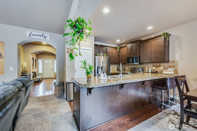 13702 74th Avenue Ct E, Puyallup, WA 98373