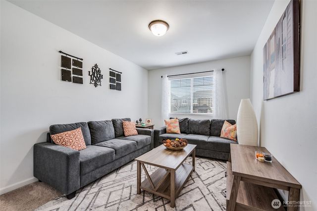 13702 74th Avenue Ct E, Puyallup, WA 98373