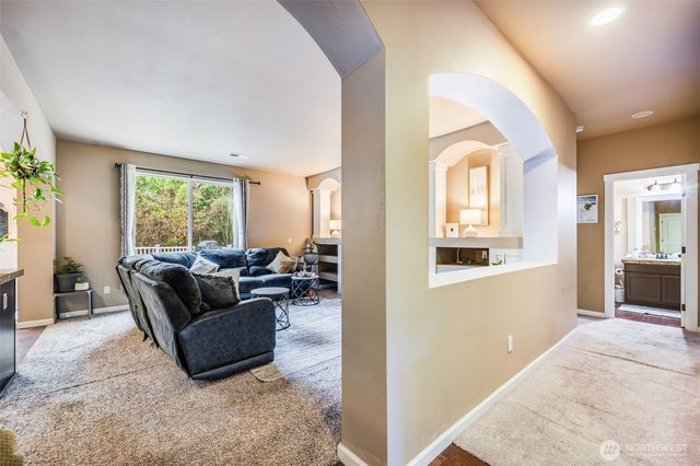 13702 74th Avenue Ct E, Puyallup, WA 98373