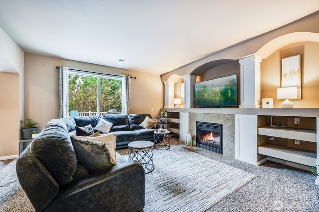 13702 74th Avenue Ct E, Puyallup, WA 98373