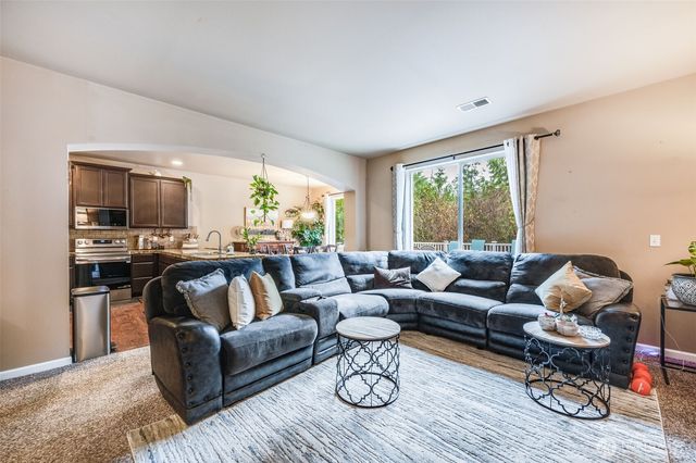 13702 74th Avenue Ct E, Puyallup, WA 98373