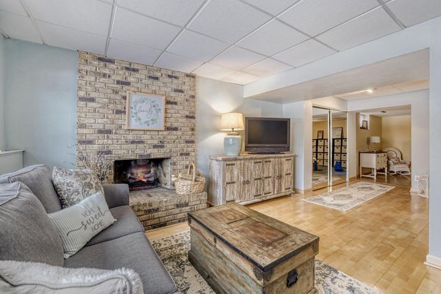 12725 11th Avenue N, Plymouth, MN 55441