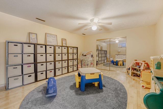 12725 11th Avenue N, Plymouth, MN 55441