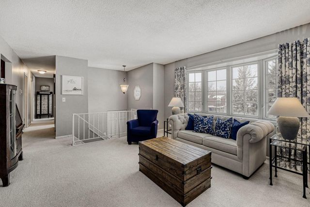 12725 11th Avenue N, Plymouth, MN 55441