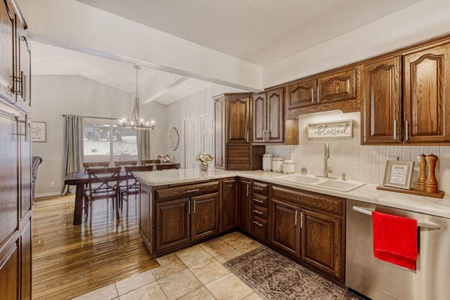 12725 11th Avenue N, Plymouth, MN 55441