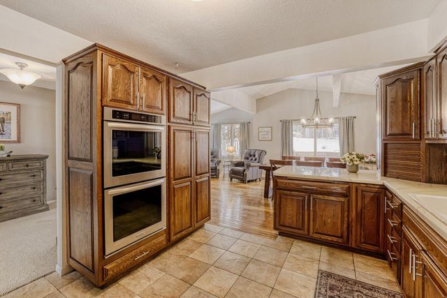 12725 11th Avenue N, Plymouth, MN 55441