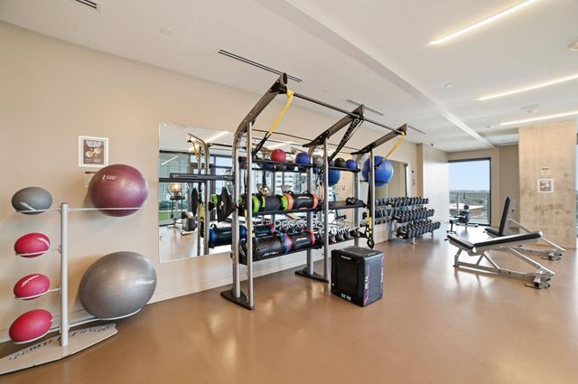 48 East Ave 1301, Austin, TX 78701