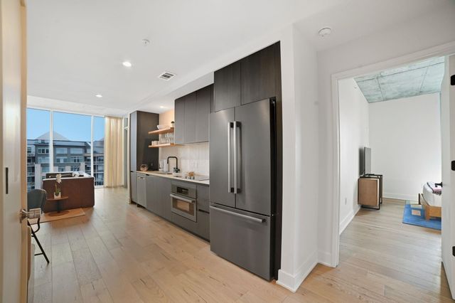 48 East Ave 1301, Austin, TX 78701