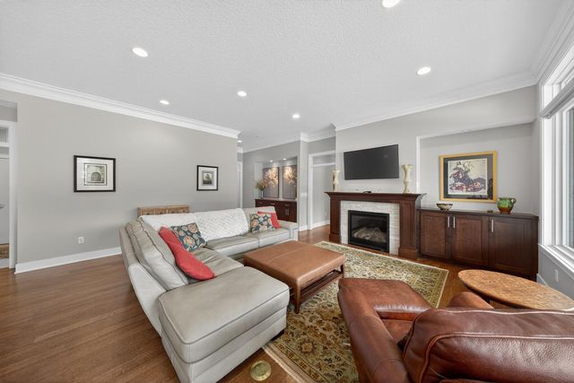 3750 Berkshire Road SW, Rochester, MN 55902