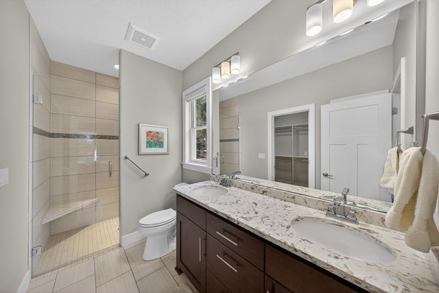 3750 Berkshire Road SW, Rochester, MN 55902