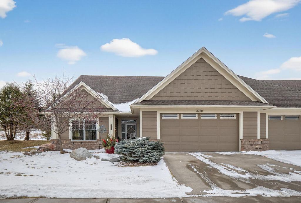3750 Berkshire Road SW, Rochester, MN 55902
