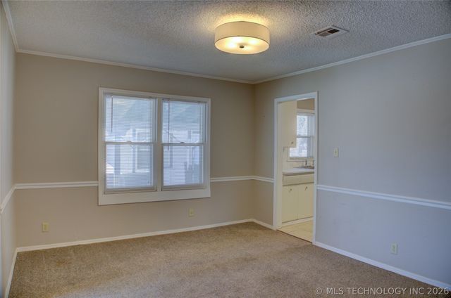 1325 S Delaware Avenue, Tulsa, OK 74104