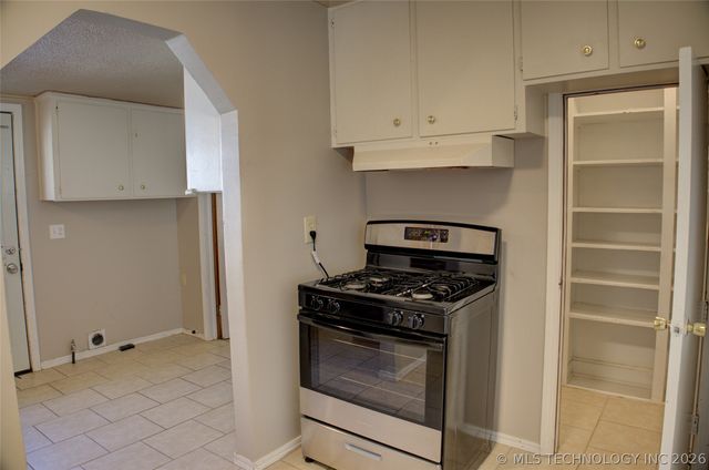 1325 S Delaware Avenue, Tulsa, OK 74104