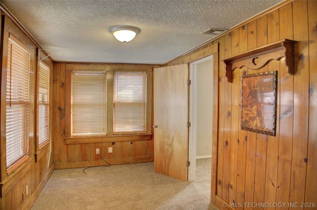 1325 S Delaware Avenue, Tulsa, OK 74104