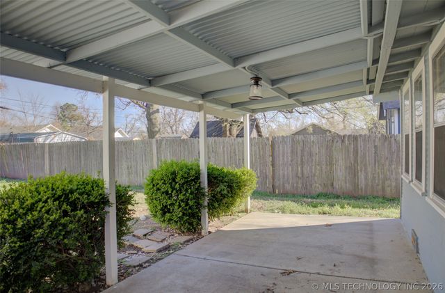 1325 S Delaware Avenue, Tulsa, OK 74104