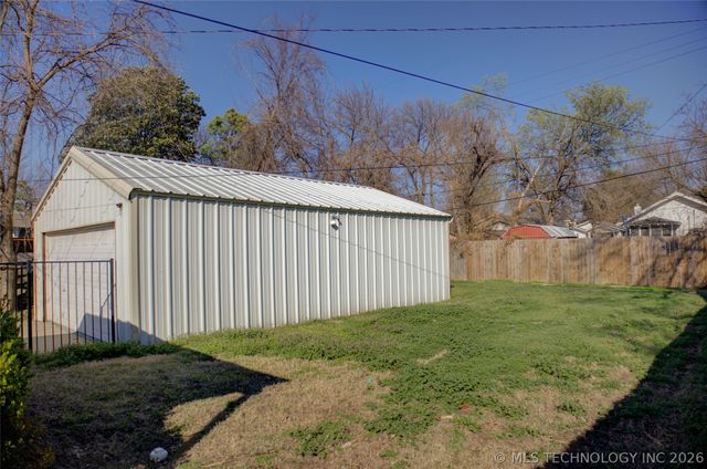 1325 S Delaware Avenue, Tulsa, OK 74104