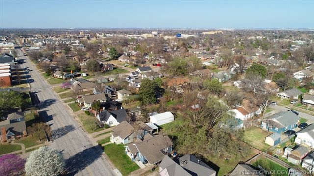 1325 S Delaware Avenue, Tulsa, OK 74104