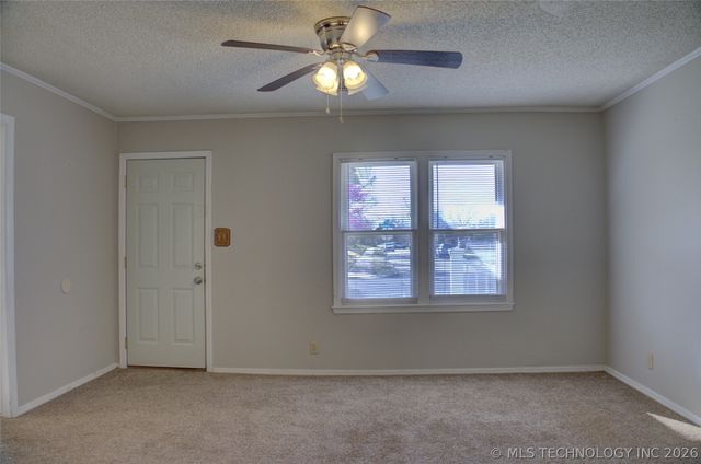 1325 S Delaware Avenue, Tulsa, OK 74104