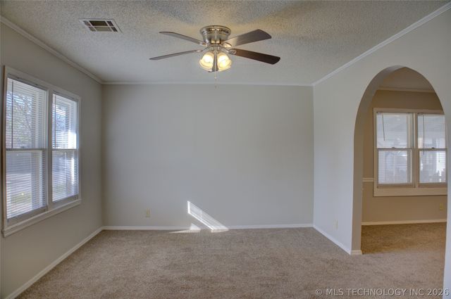 1325 S Delaware Avenue, Tulsa, OK 74104