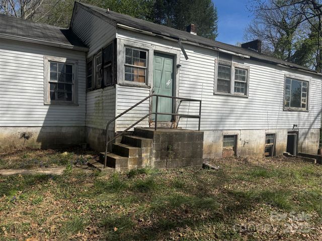 133 Green Place, Lenoir, NC 28645