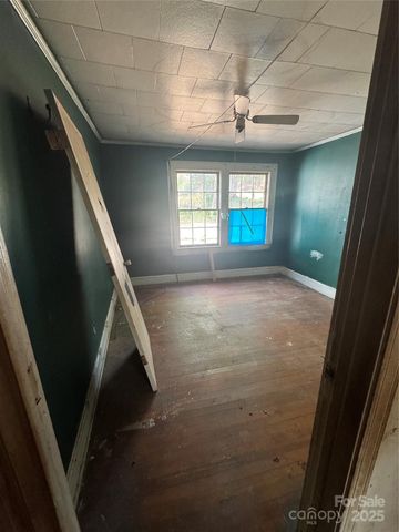 133 Green Place, Lenoir, NC 28645