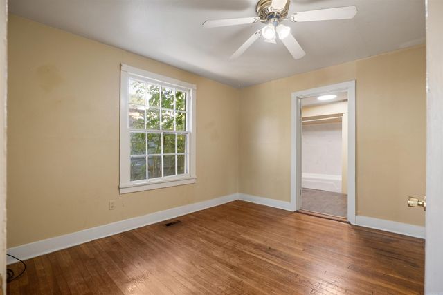 106 W Collage Street, Jonesboro, AR 72401