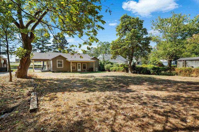 106 W Collage Street, Jonesboro, AR 72401