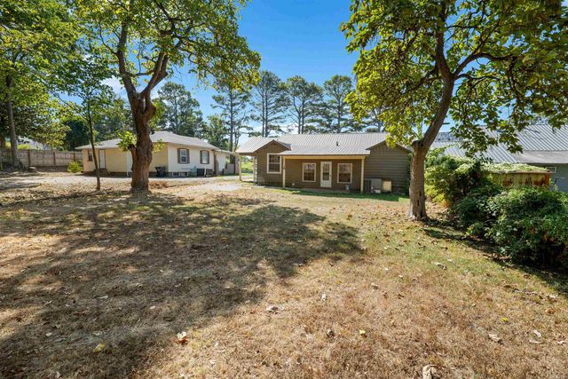 106 W Collage Street, Jonesboro, AR 72401