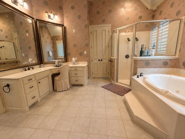 801 Huntington Court, Southlake, TX 76092