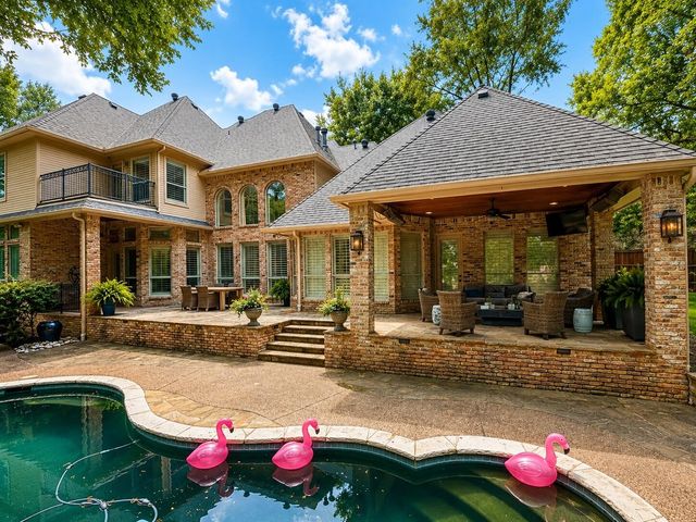 801 Huntington Court, Southlake, TX 76092