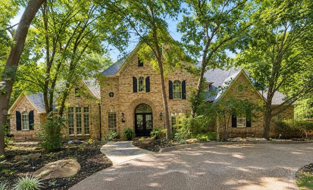 801 Huntington Court, Southlake, TX 76092