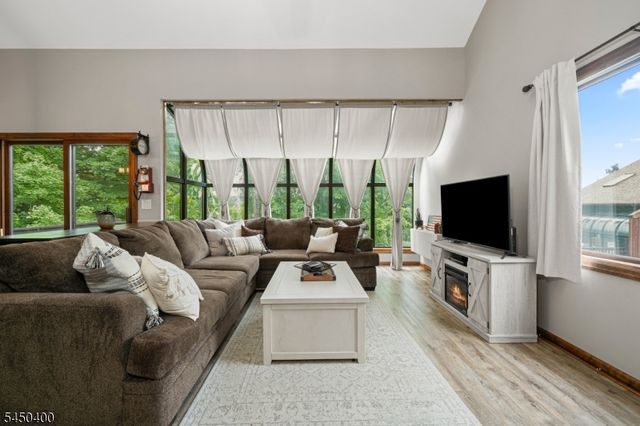 4 Augusta Dr 2, Vernon Twp., NJ 07462