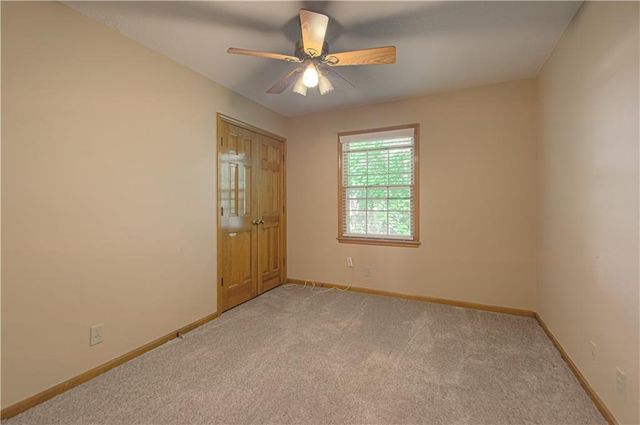 8209 Bell Road, Lenexa, KS 66219