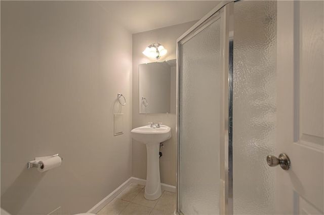 8209 Bell Road, Lenexa, KS 66219