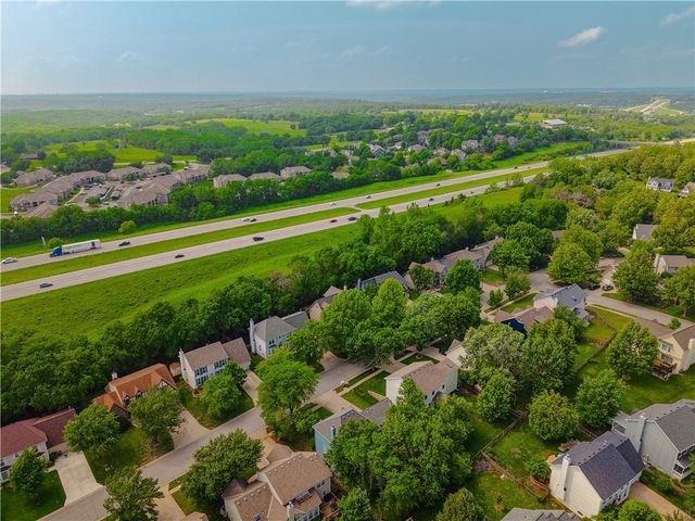 8209 Bell Road, Lenexa, KS 66219