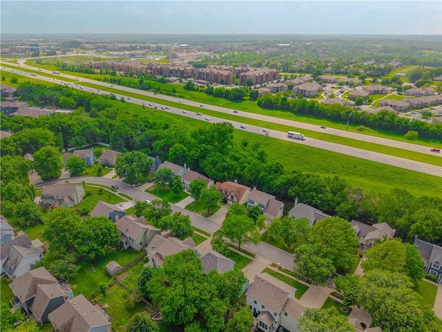 8209 Bell Road, Lenexa, KS 66219