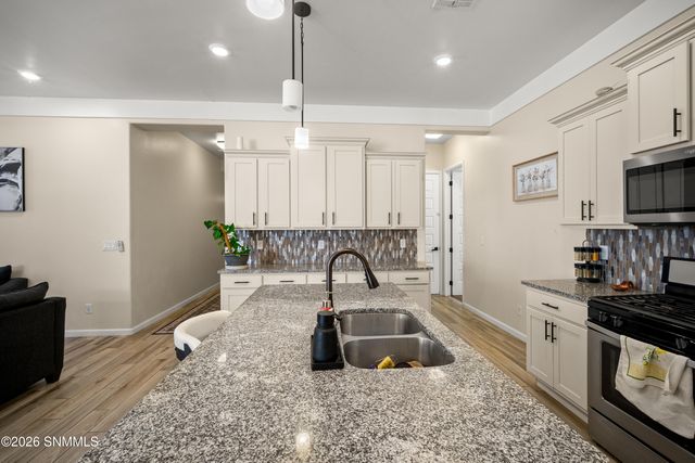 1951 Calle De Fuerte Road, Las Cruces, NM 88011