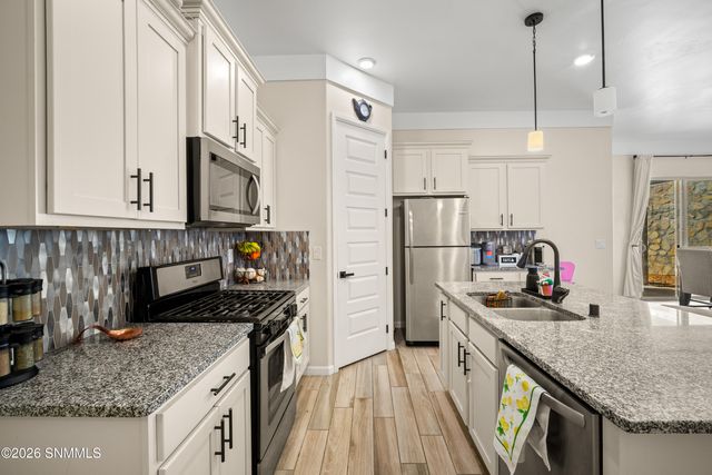 1951 Calle De Fuerte Road, Las Cruces, NM 88011